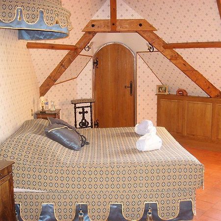 Hôtel Chateau De Montbrun à Saint-Michel-Chef-Chef Extérieur photo